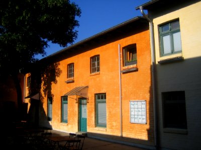 Neubrandenburg Neutorstraße 32 Hof Haus II