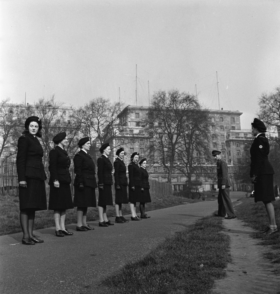 Netherland Women's Auxiliary Corps (Vrijwillig Vrouwen Hulpkorps VHK), Bestanddeelnr 935-3440