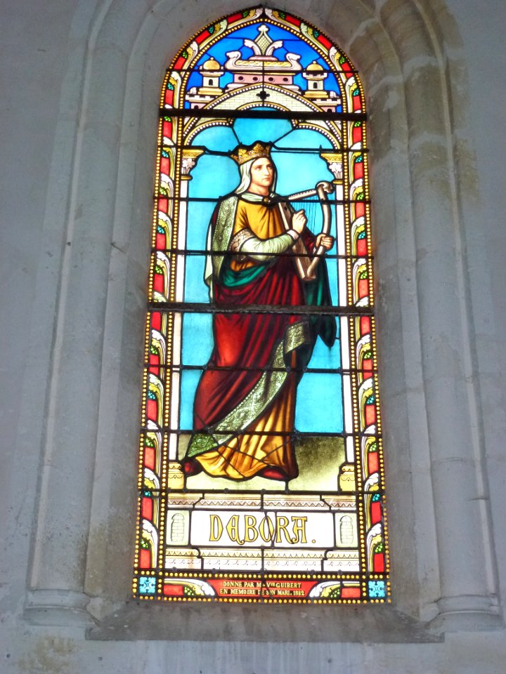 Neuvizy (Ardennes) Église Notre-Dame, vitrail 08