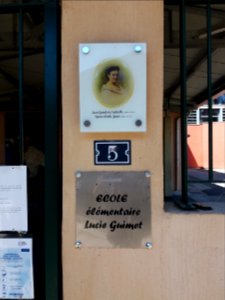 Neuville-sur-Saône - Rue Lucie Guimet - Plaques école élémentaire Lucie Guimet