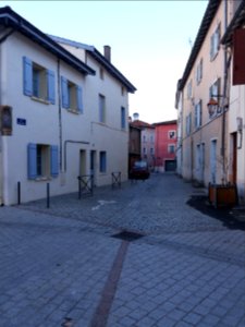 Neuville-sur-Saône - Rue de Biron - Depuis la rue de Vimy