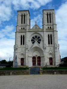Neuvizy (Ardennes) Église Notre-Dame, extérieur