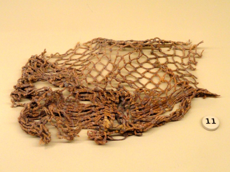 Net, 7840-1870 BC, Danger Cave, Utah, milkweed cordage - Natural History Museum of Utah - DSC07275