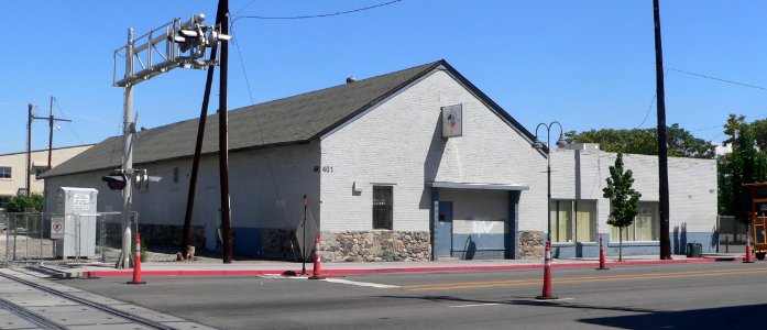 Nevada-California-Oregon locomotive house from SSW 1