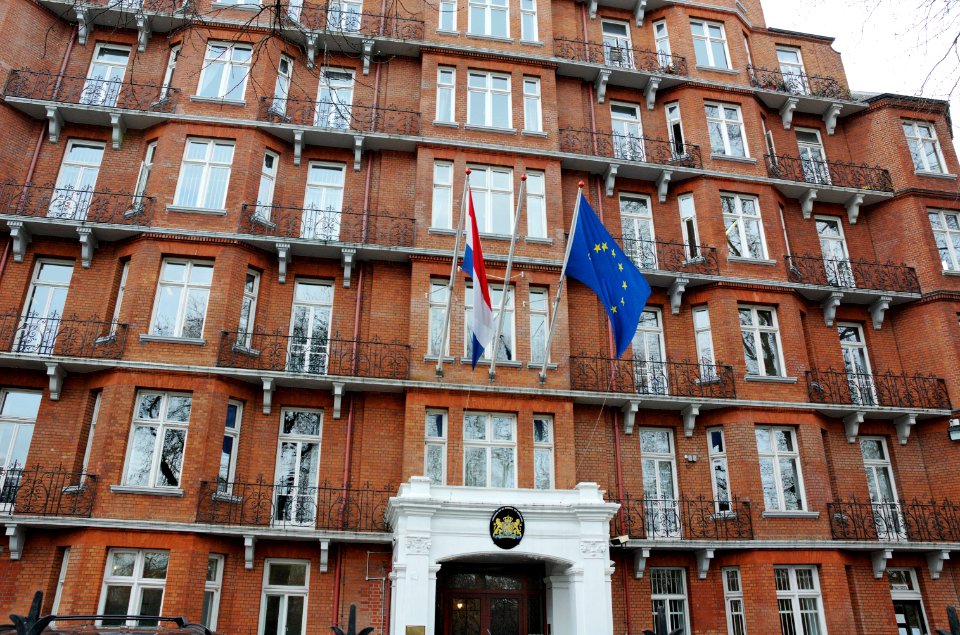 Netherlands-embassy-London-20060330-001