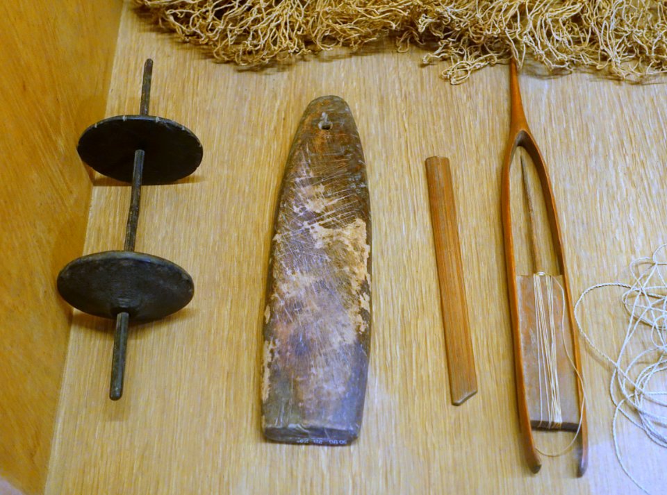 Net-making tools, Tho - Vietnam Museum of Ethnology - Hanoi, Vietnam - DSC02662