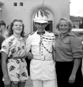 Nel van Vliet and Hannie Termeulen 1947