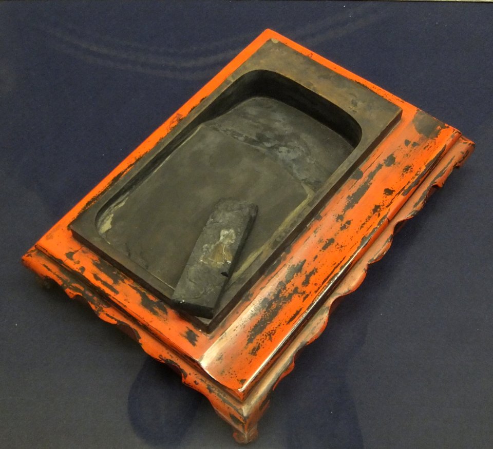 Negoro-nuri-inkstone-Edo-period