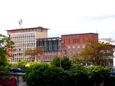 Neumarkt mit Sparkasse (Saarbrucken), bild2