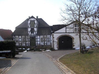 Neuenheerse-Stiftsamtmannshaus-1