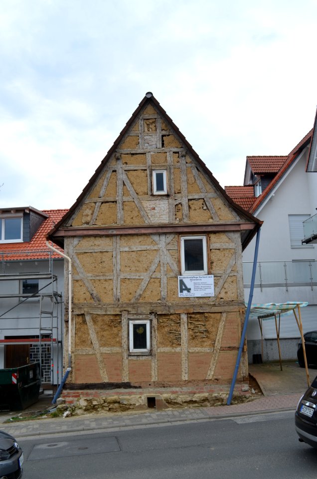 Neuenhain, Schulstraße 15 (1)