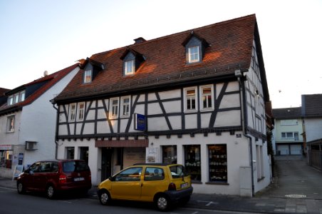 Neuenhain, Hauptstraße 31
