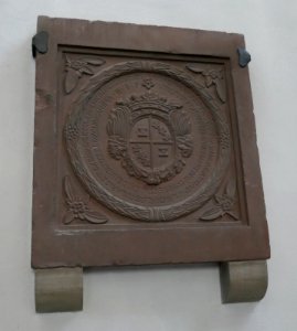 Neuenheerse - Kirche - Grabplatte Agatha von Niehausen