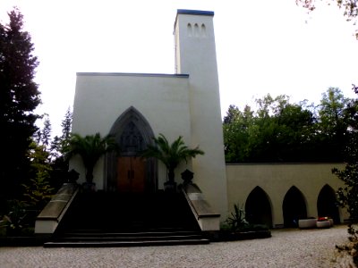 Neuer Friedhof Heinrich-Mann-Allee 1