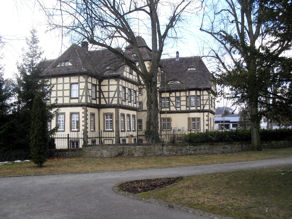 Neuenheerse-Wasserschloss
