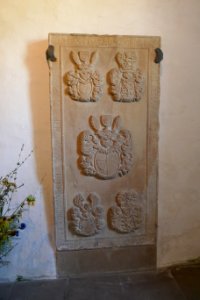 Neuenheerse - Kirche - Grabplatte Maria Theresia von Droste zu Erwitte