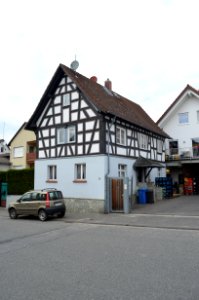Neuenhain, Schwalbacher Straße 9