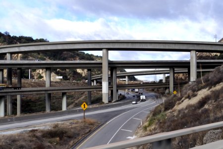 Newhall Pass Interchange from bypass 2016-11-28