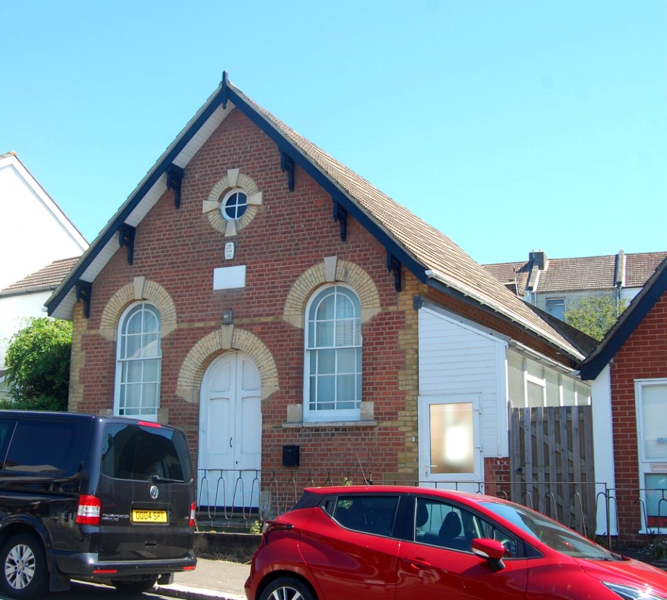 Newgate Hall (Former Primitive Methodist Chapel), Newgate Road, Bohemia, Hastings (June 2020) (2)