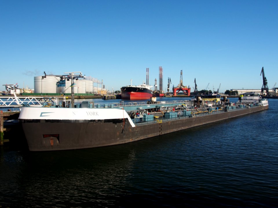 New York (ship, 2010), ENI 06105170, Welplaathaven, Port of Rotterdam pic2