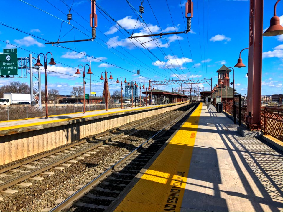 Newark Broad Street Platforms Looking East