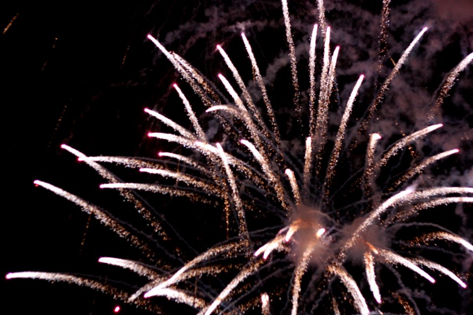New Years Eve fireworks Oulu 20101231 01
