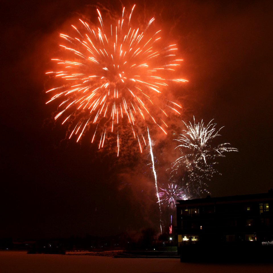 New Years Eve fireworks Oulu 20131231 02
