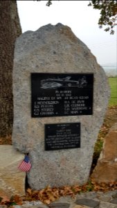Neundorf-Halifax Denkmal (4)