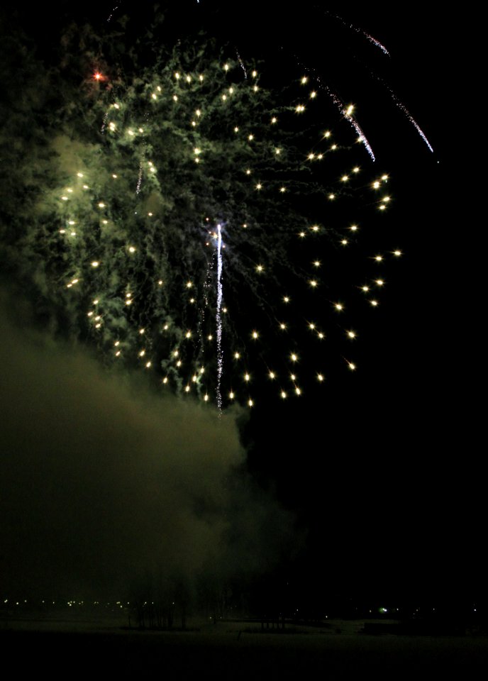 New Years Eve fireworks Oulu 20141231 10