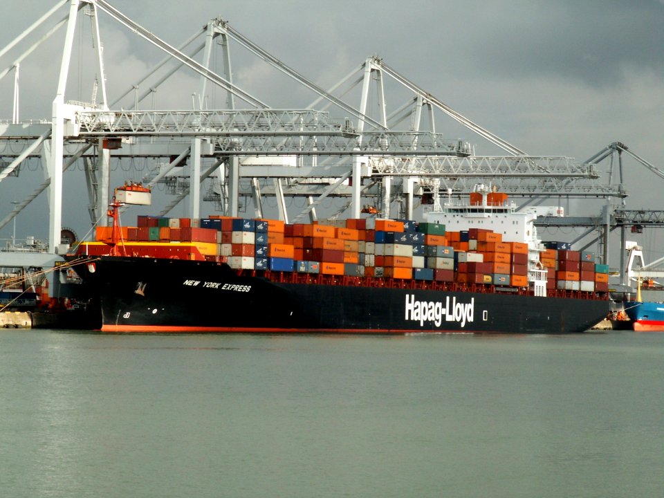 New York Express, at the Amazone harbour, Port of Rotterdam, Holland 11-Feb-2006