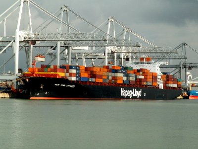 New York Express, at the Amazone harbour, Port of Rotterdam, Holland 11-Feb-2006