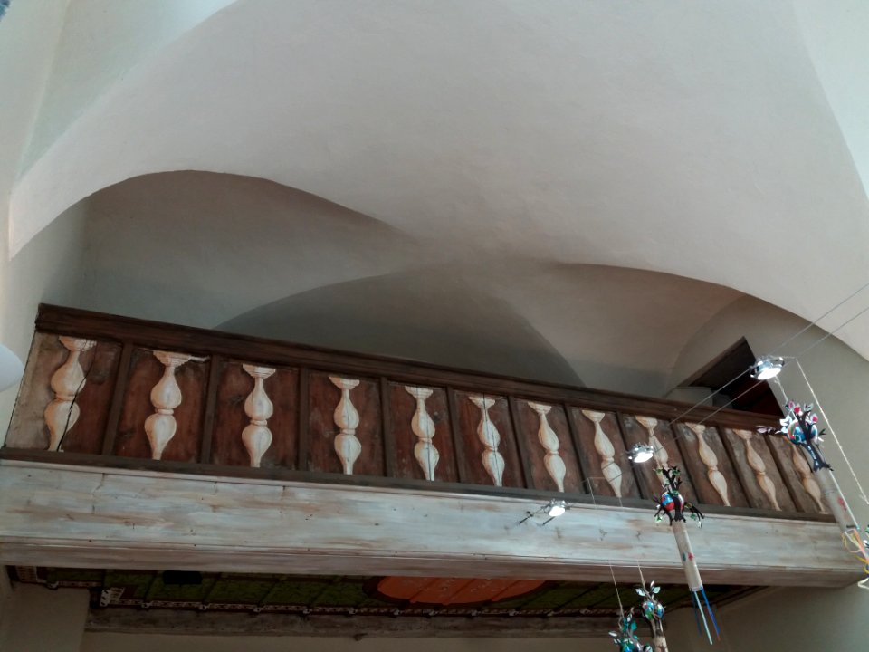 Neuville-sur-Saône - Chapelle d'Ombreval, mezzanine peinte