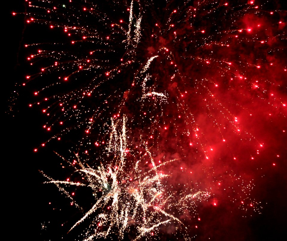 New Years Eve fireworks Oulu 20101231 02