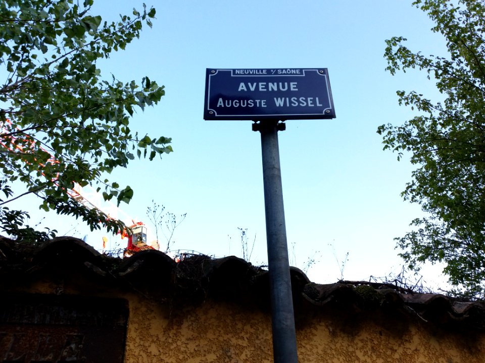Neuville-sur-Saône - Avenue Auguste Wissel, plaque