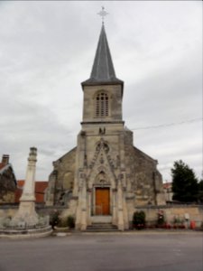 Neuville-sur-Ornain (Meuse) église (01)