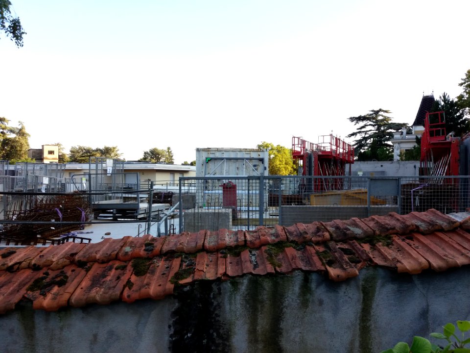Neuville-sur-Saône - Chemin de la Vosne, bâtiment en construction