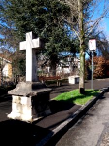 Neuville-sur-Saône - Chemin du Monteiller - Croix