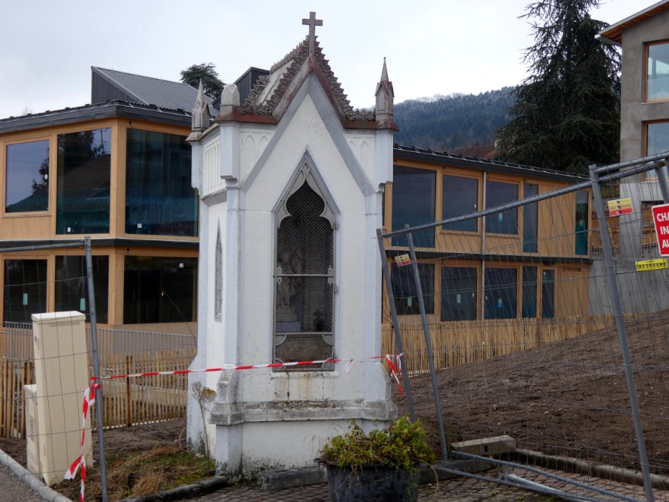 Neuvecelle - Chemin de Chez Duret - Chapelle avec Vierge