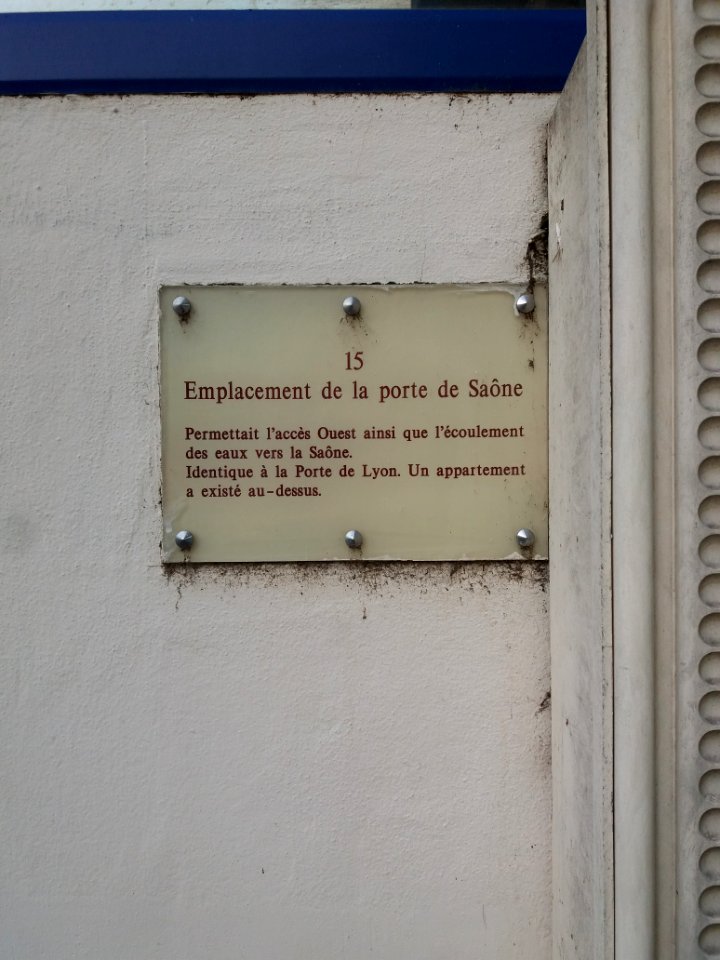 Neuville-sur-Saône - Place Ampère - Plaque Emplacement de la porte de Saône