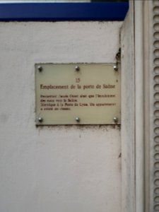 Neuville-sur-Saône - Place Ampère - Plaque Emplacement de la porte de Saône