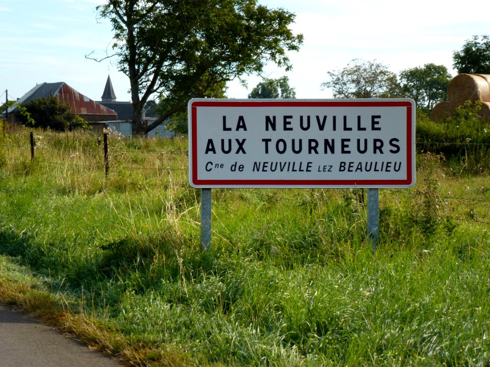 Neuville-lez-Beaulieu (Ardennes) City limit sign La Neuville auxTourneurs