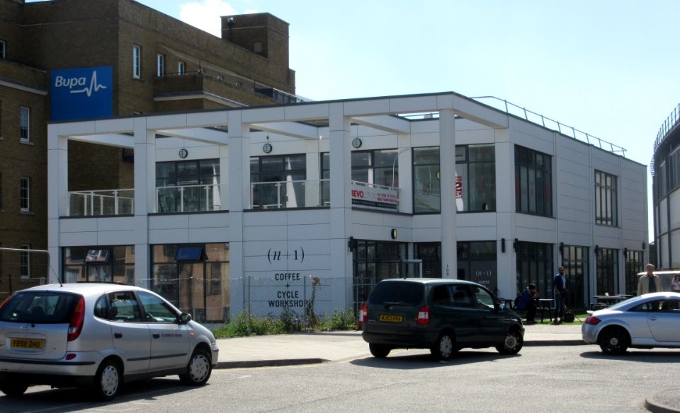 New Cycle Hub next to Brighton Station (Rear Entrance) (September 2015) (2)