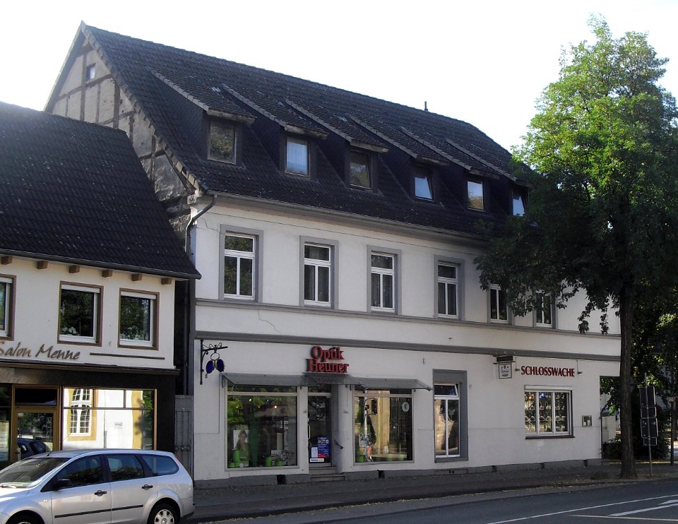 Neuhaus-Residenzstrasse 17
