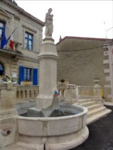 Neuville-sur-Ornain (Meuse) fontaine
