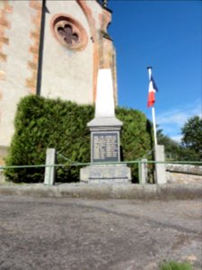 Neufmaisons (M-et-M) monument aux morts