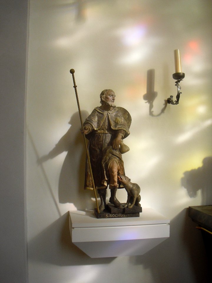 Neuhaus-Kirche-Statue S. Rochus