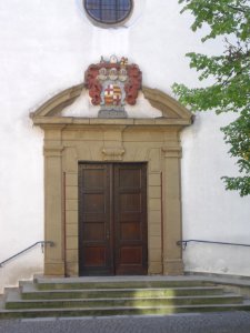 Neuhaus-Portal Kirche-2