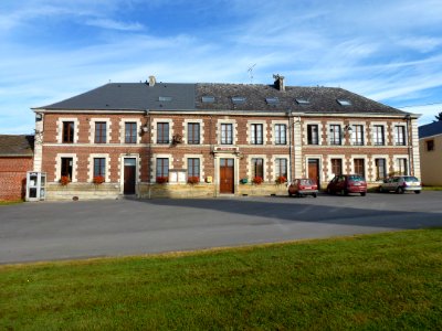 Neuville-lez-Beaulieu (Ardennes) 1ère mairie La Neuville aux Tourneurs