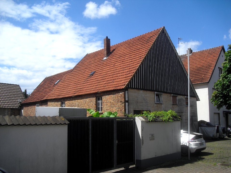 Neuhaus - Busestraße 5