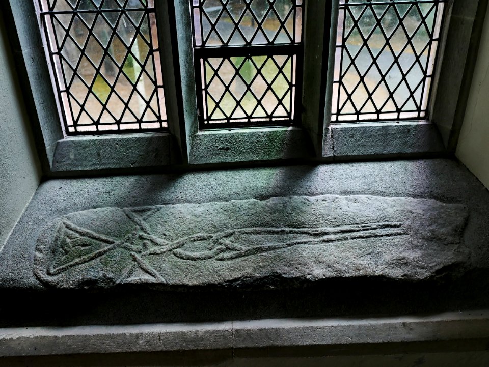 NevernCelticStoneH2b